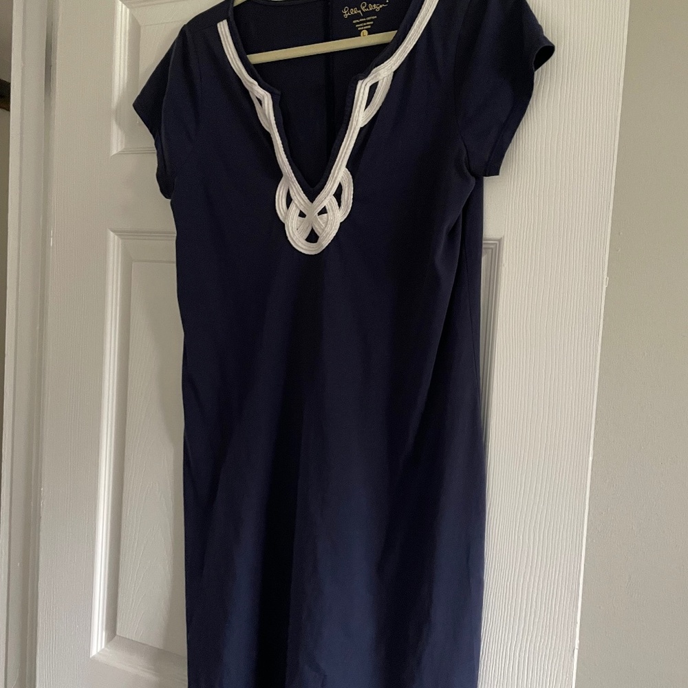 Lily Pulitzer nave and white trim dress size L